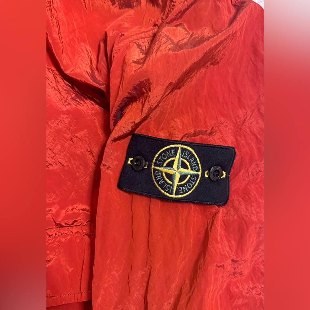 Stone Island Men's Vibrant Red Windbreaker Nylon Metal - Picture 4 of 6